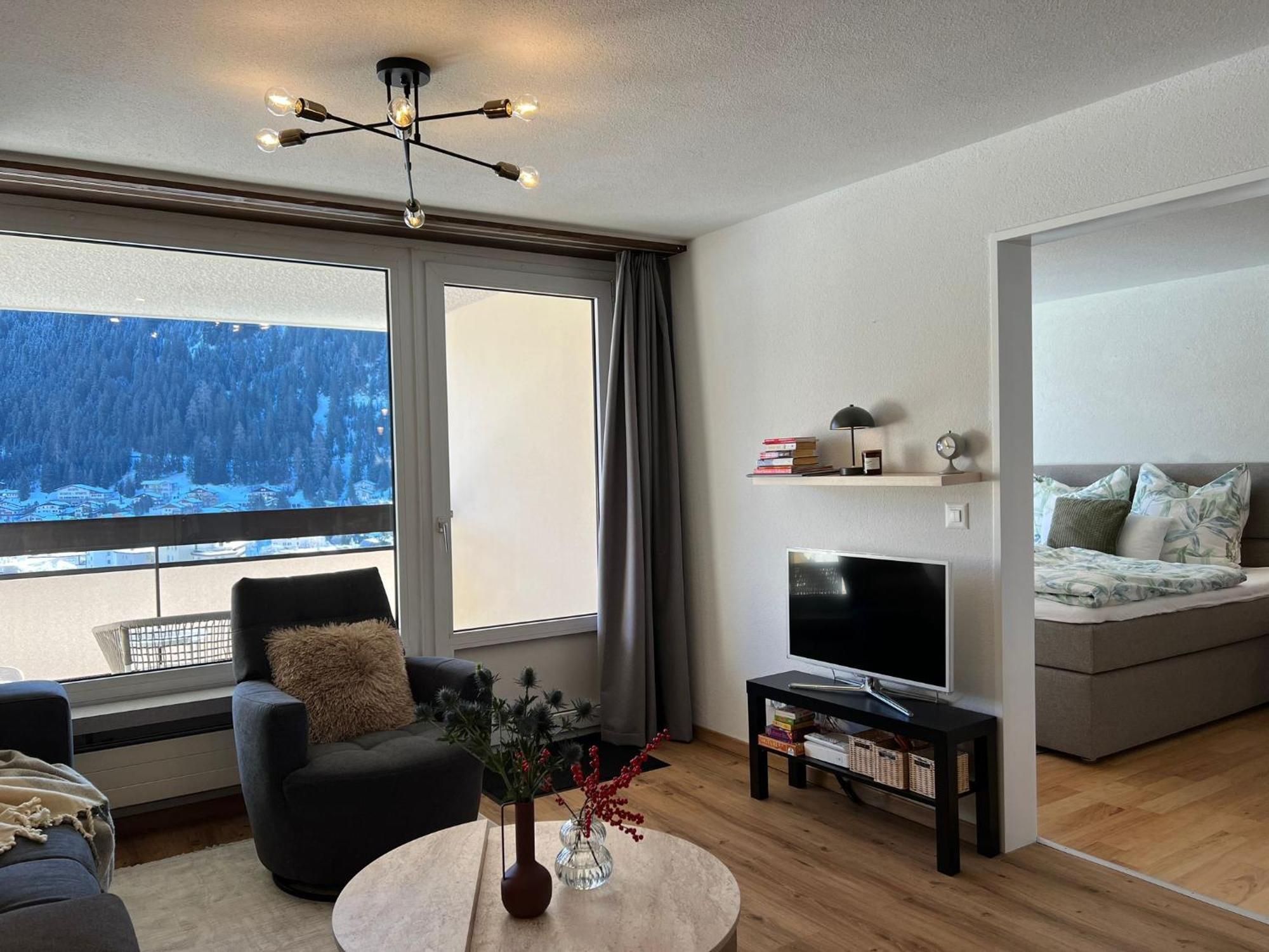 New Renovated Apartment In Center Of Davos Extérieur photo