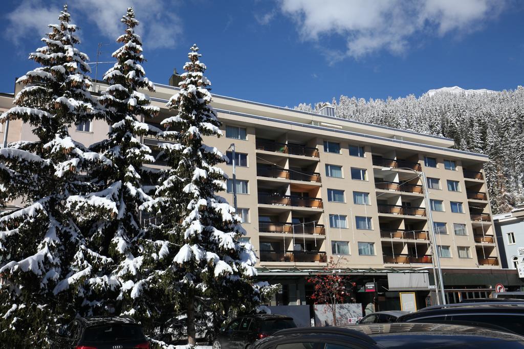 New Renovated Apartment In Center Of Davos Extérieur photo
