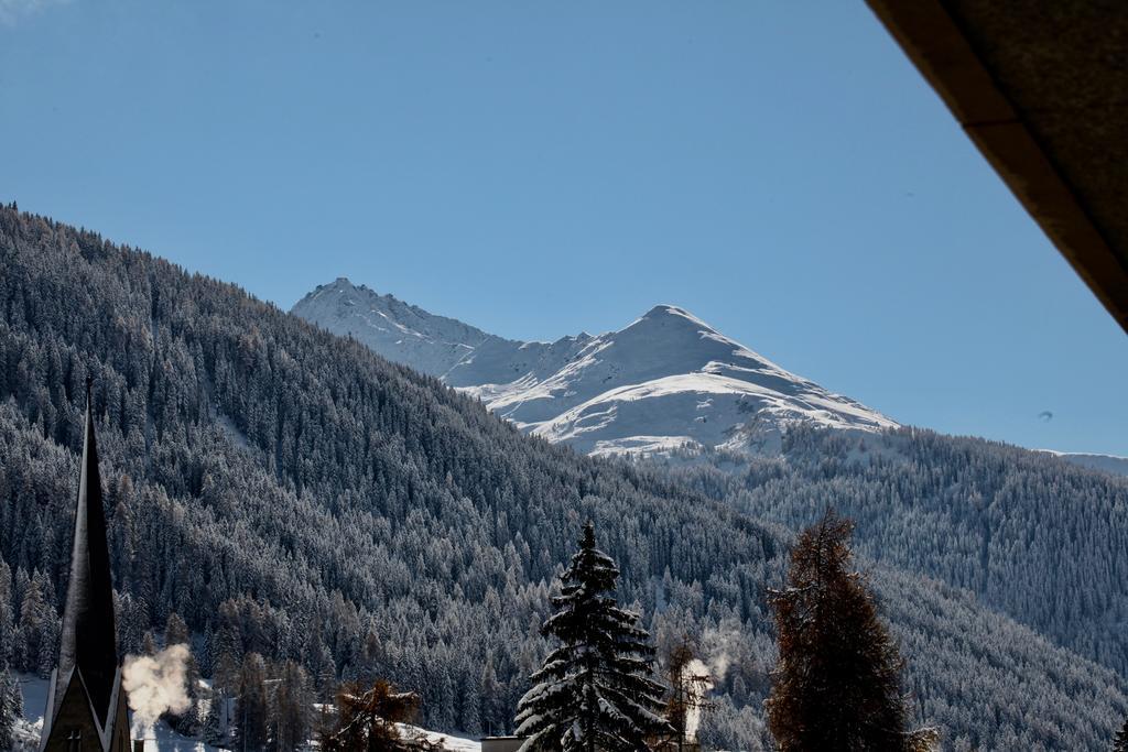 New Renovated Apartment In Center Of Davos Extérieur photo