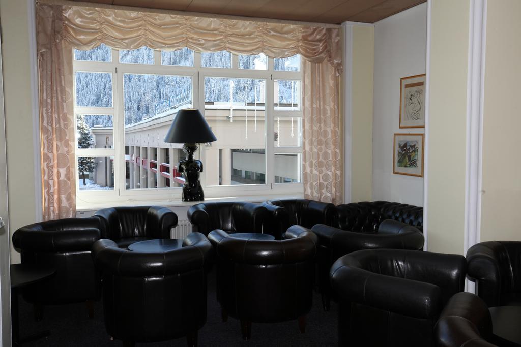 New Renovated Apartment In Center Of Davos Extérieur photo
