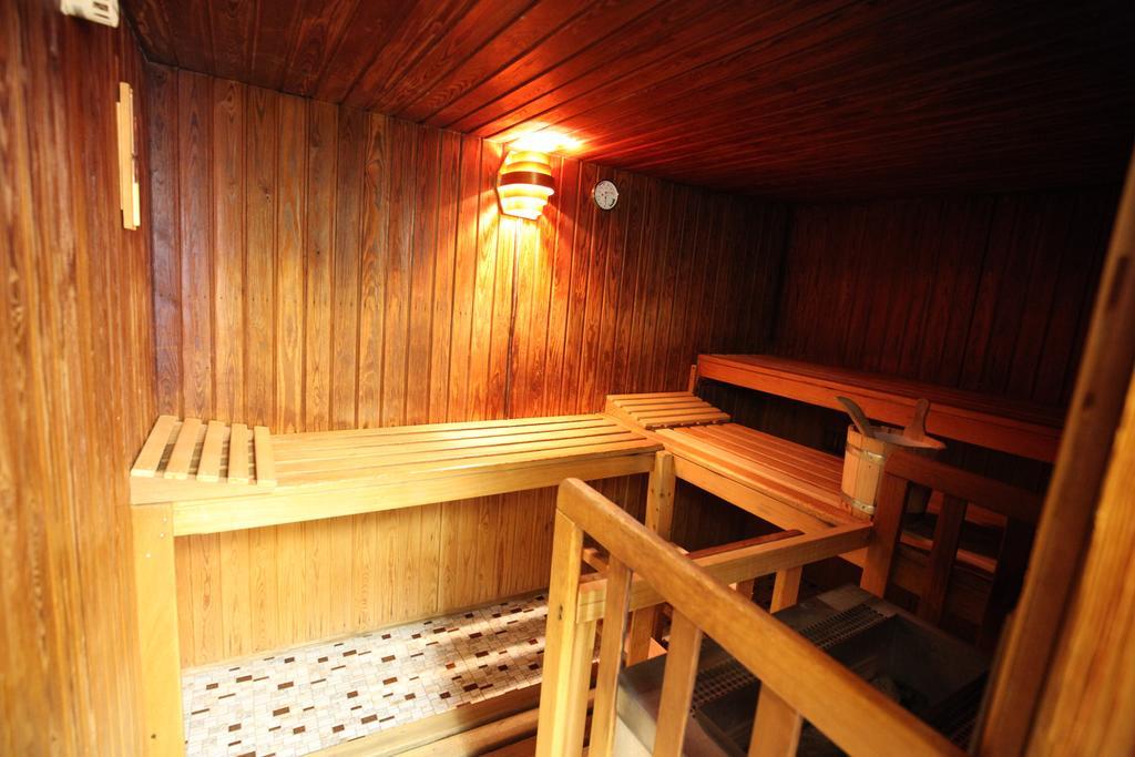 New Renovated Apartment In Center Of Davos Extérieur photo
