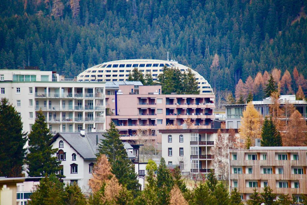 New Renovated Apartment In Center Of Davos Extérieur photo